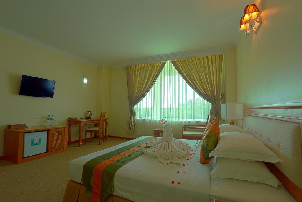 Apex Hotel Naypyidaw Ngoại thất bức ảnh
