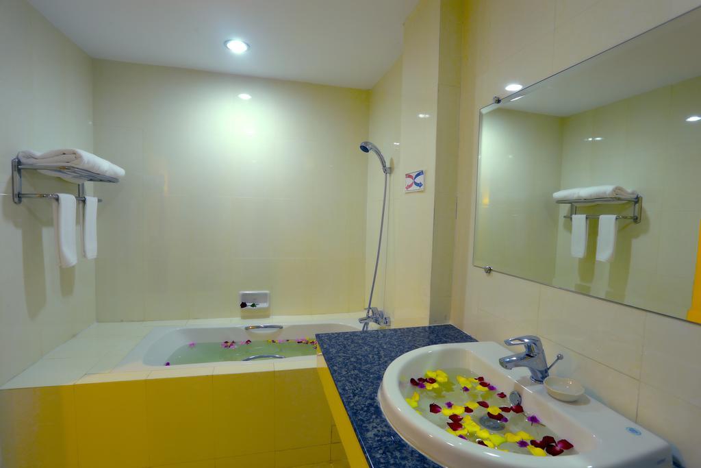 Apex Hotel Naypyidaw Phòng bức ảnh