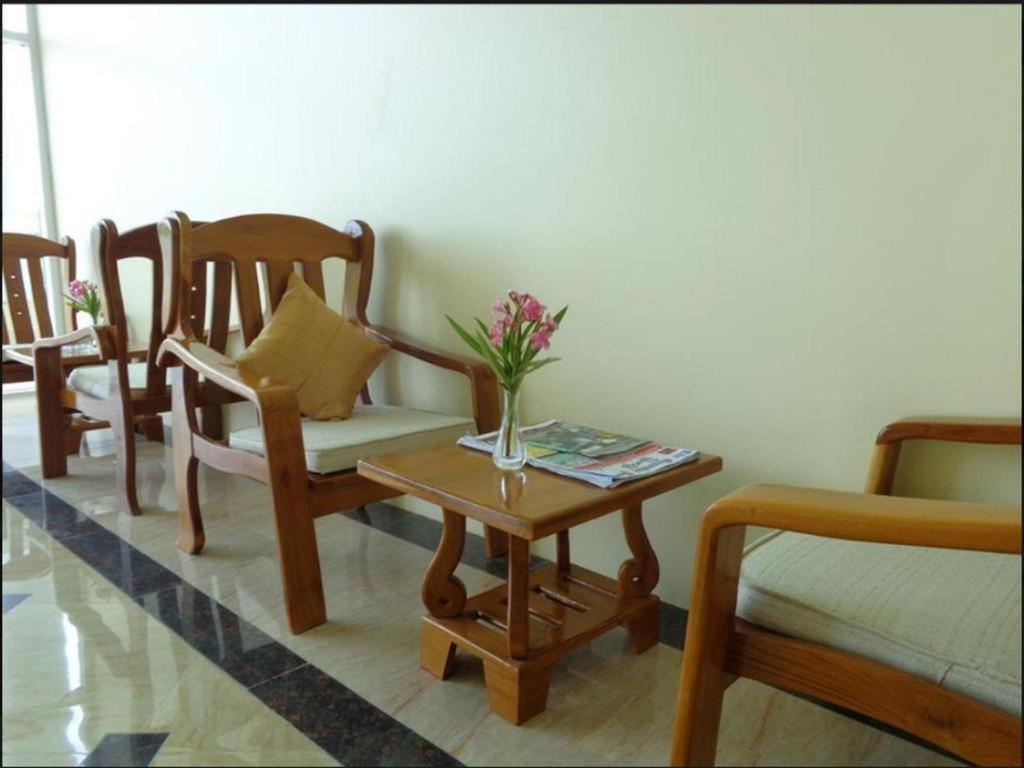 Apex Hotel Naypyidaw Ngoại thất bức ảnh
