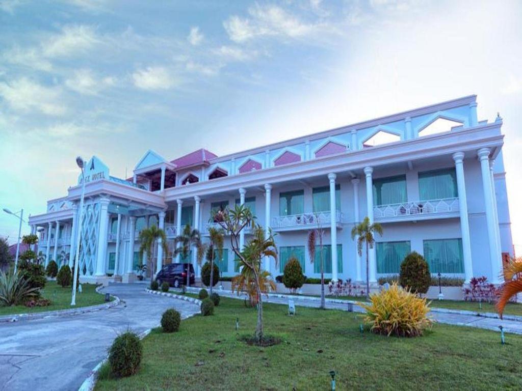 Apex Hotel Naypyidaw Ngoại thất bức ảnh