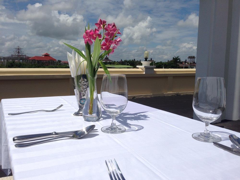 Apex Hotel Naypyidaw Ngoại thất bức ảnh