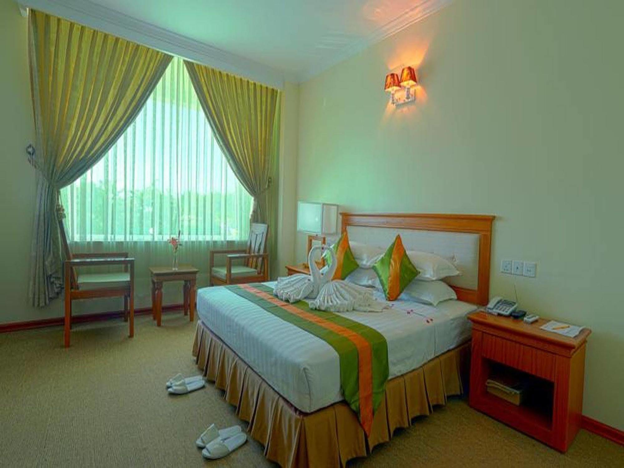 Apex Hotel Naypyidaw Ngoại thất bức ảnh